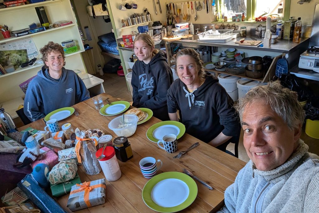 Christmas Day breakfast in the Antipodes Hut.